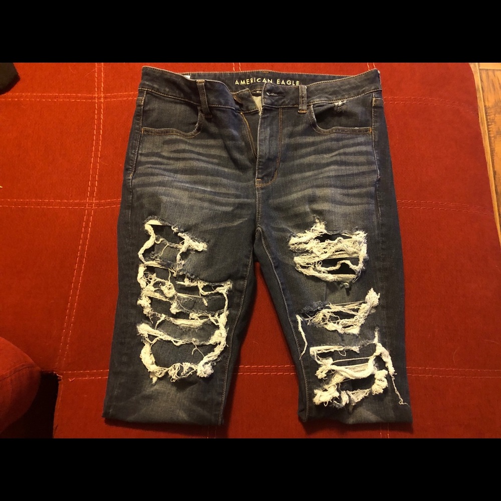 American Eagle Distressed Jeans